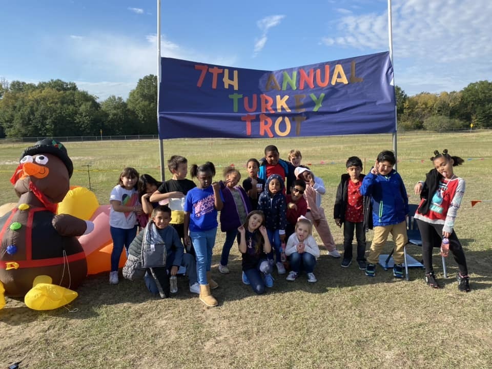 Kemp-Carver students at the Turkey Trot